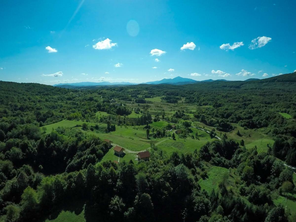Holiday Homes Eko Klanac Rakovica Bagian luar foto